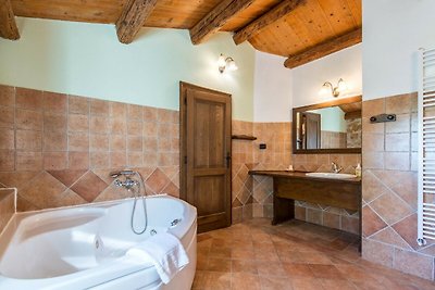 Rustic Villa Giselle with pool in Vizinada