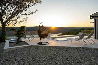 Vila Laguna Blu by Villas Guide