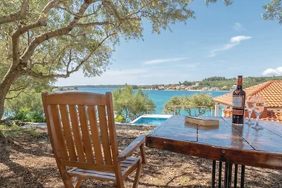 Villa Peace & Quiet by Villas Guide