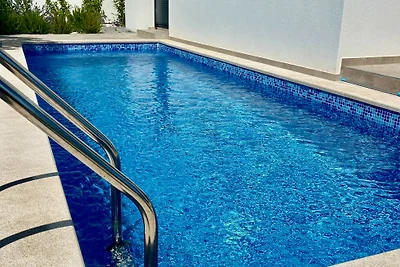 Vila Suncana Strana by Villas Guide