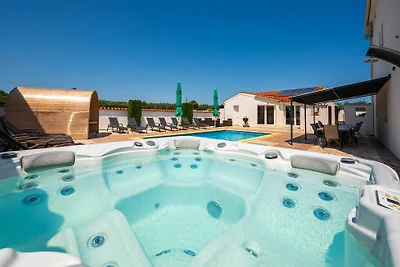 Vila Romani by Villas Guide