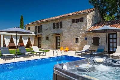 Villa Jadreska by Villas Guide