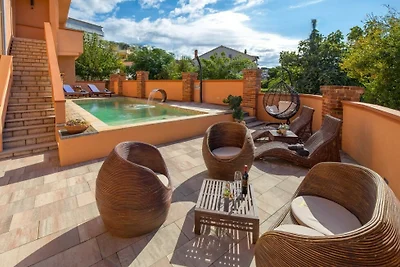 Luxury Villa Mer pool apartman by Villas...