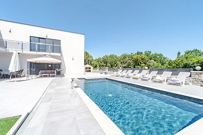 Villa Angela by Villas Guide