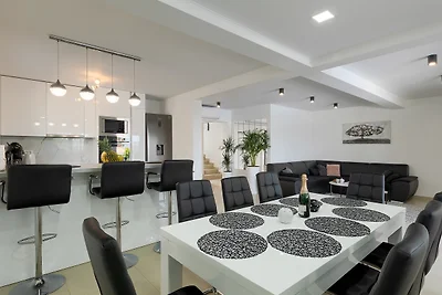 Villa La Perla by Villas Guide