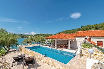 Villa Peace & Quiet by Villas Guide