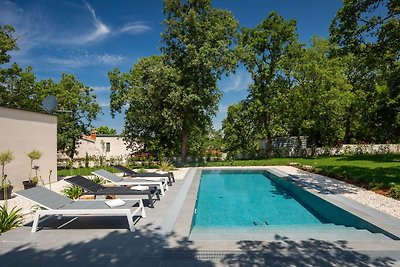 Modern villa Casetta Molindrio with pool in...