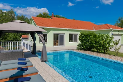 Villa FourM - Makarska by Villas Guide