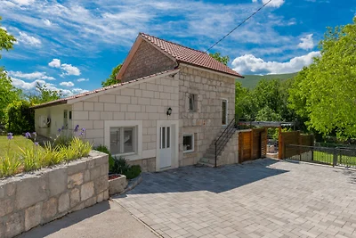Villa Veronika - Makarska by Villas Guide