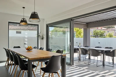 Villa Nea by Villas Guide