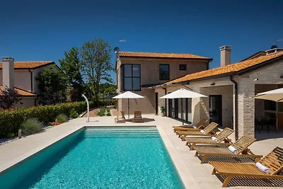 Villa Curitico by Villas Guide