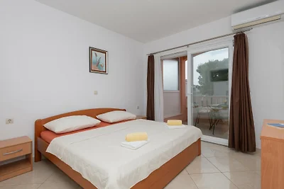 Studio Apartman Erstic 2 - Baška Voda by Vill...