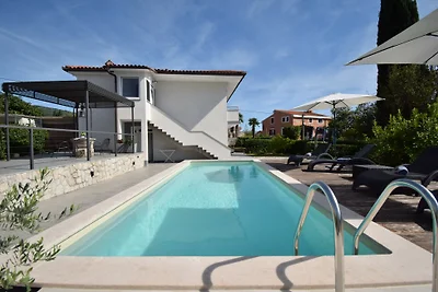 Apartman Summer Breeze by Villas Guide