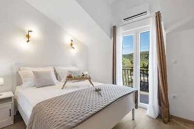 Holiday house Hedonica by Villas Guide