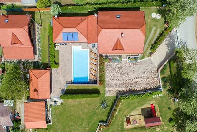 Villa Nina by Villas Guide