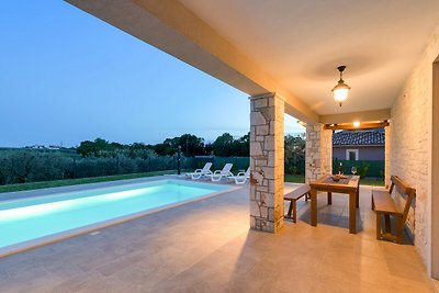 Activity villa Angelina with pool in Novigrad