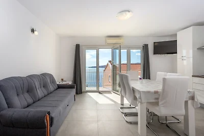 Sea View Vrh by Villas Guide