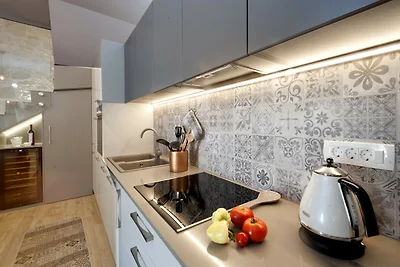 Villa Lori by Villas Guide