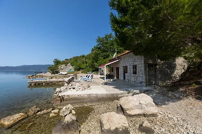 Beach house Jerko by Villas Guide