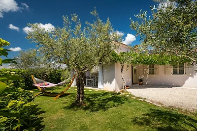 Villa GF25 by Villas Guide