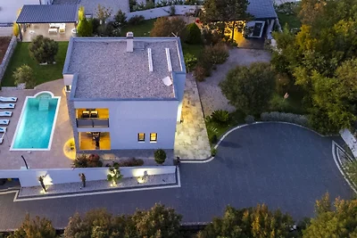 Holiday Home Legara with pool by Villas Guide