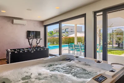 Villa Nada by Villas Guide