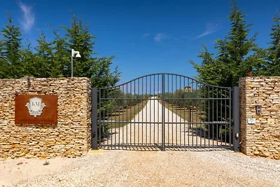 Villa Stancija Cabrunici by Villas Guide