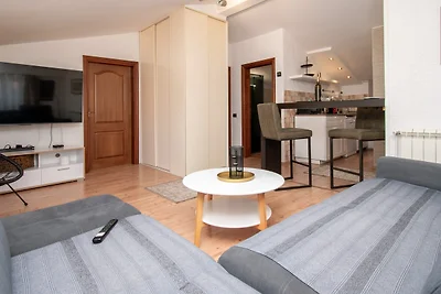 Vila Above Medulin by Villas Guide