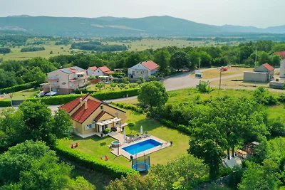 Villa Tea - Makarska by Villas Guide