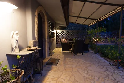 Little blue House by Villas Guide