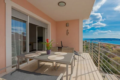Apartman Olivera-Trogir by Villas Guide