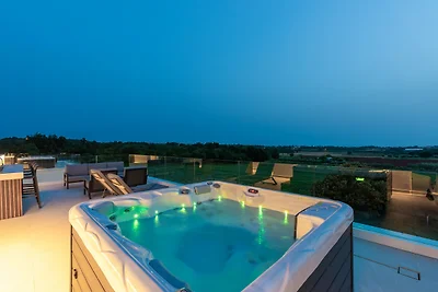 Villa Parenzo IV by Villas Guide