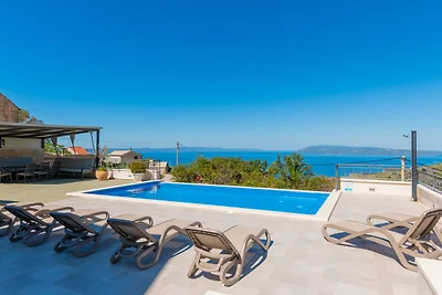 Villa Šestic-Makarska by Villas Guide
