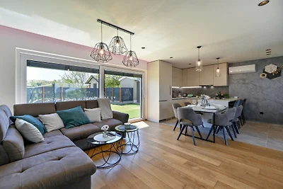 Villa Lady Berga by Villas Guide