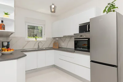 Villa Ivanova - Makarska by Villas Guide