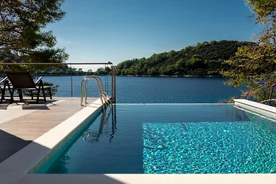 Villa Lipovac by Villas Guide