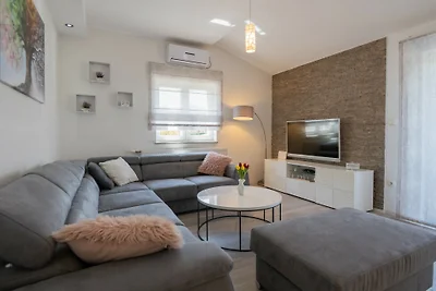 Villa Klarita - Makarska by Villas Guide