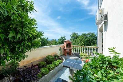 Apartman Lucija 2 by Villas Guide