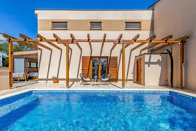 Villa Lona by Villas Guide