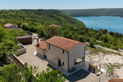 Vila Laguna Blu by Villas Guide