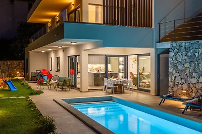 Vila SUNLIFE with pool&sauna by Villas Guide