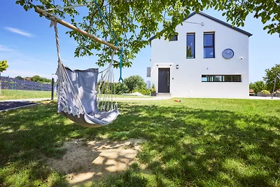 Villa M.I.L.A. by Villas Guide