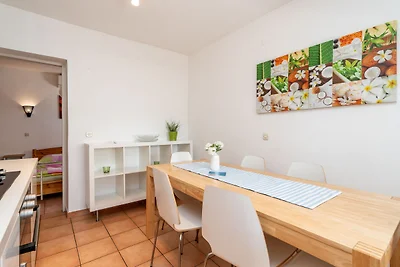 Villa Figs beachfront apartman 1 by Villas...