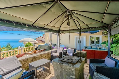 Holiday home Andrea with whirpool by Villas...