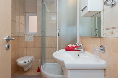 Apartman Erstic 1 - Baška Voda by Villas...