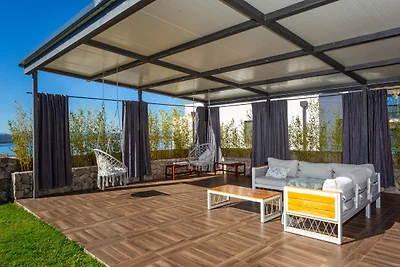 Holiday Home Legara with pool by Villas Guide