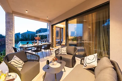 Villa Caruso by Villas Guide