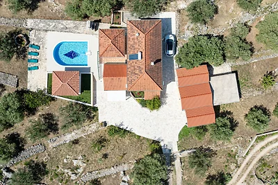 Villa Bradat by Villas Guide
