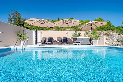 Holiday house VIRA by Villas Guide