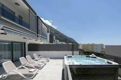 Sunny Lux Villa 3 in Makarska by Villas Guide